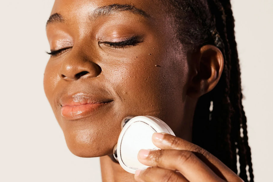 using vibrating massager on face Face Vibration Massager: Benefits, How It Works & Best Skincare Uses – CELF  Beauty