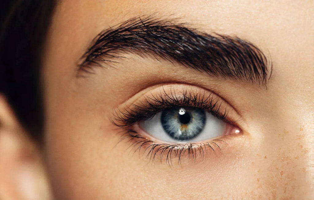 Is Your Eyelash Serum Causing Irritation: Tips to Resolve It