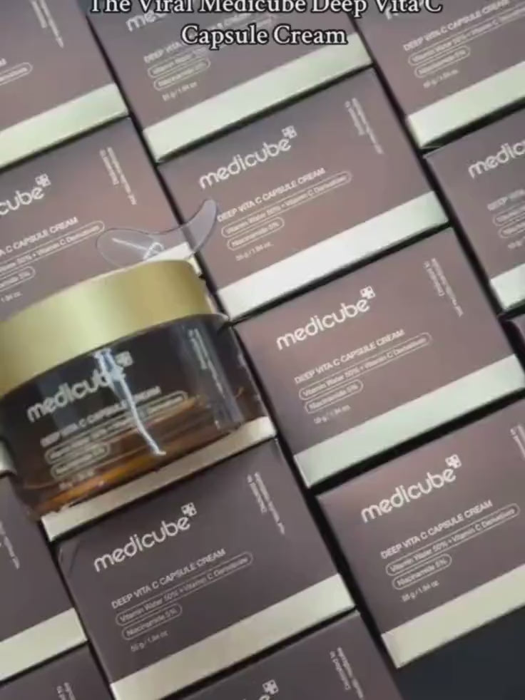 Medicube Deep Vita C Capsule Cream - Demonstration video showcasing the dual-texture formula, application process, and visible results, emphasising brightening, hydration, and skin tone improvement for all skin types.