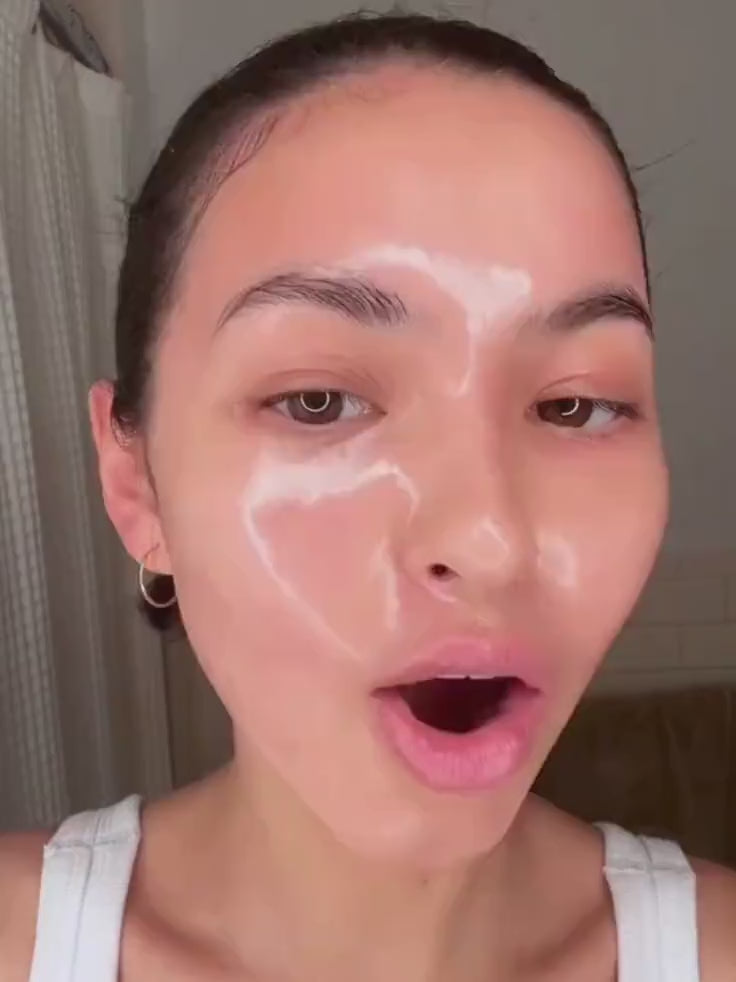 Medicube Collagen Night Wrapping Mask - Overnight mask with collagen and niacinamide to deeply hydrate and restore skin elasticity.