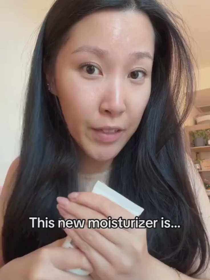 Educational video explaining how 3 Ceramides, Panthenol, and Centella Extract soothe sensitive and acne-prone skin